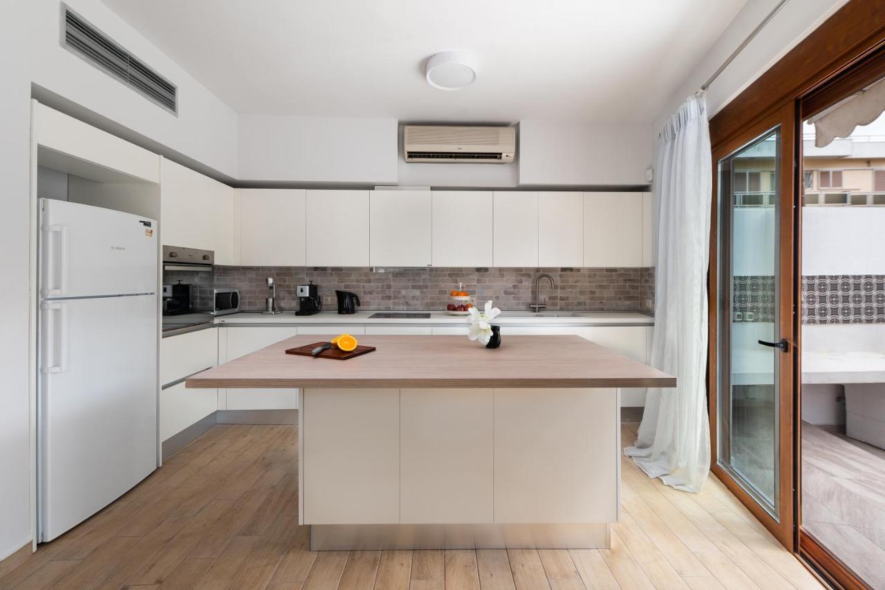 Ritas Modern In-City House Rhodes City المظهر الخارجي الصورة